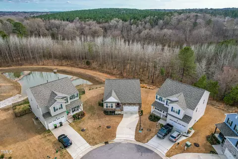 245 S Stonehaven Way, Clayton, NC 27527