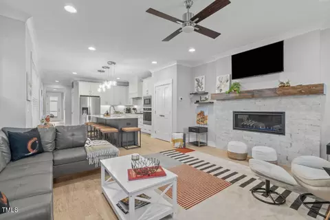 200 E Moore St # C, Apex, NC 27502 photo 2