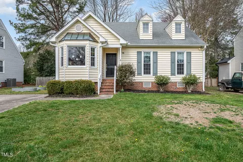 14 Boxwood Dr, Durham, NC 27713