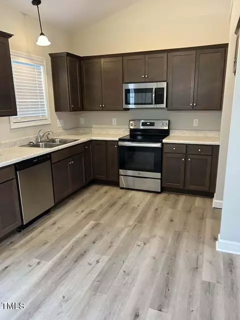 Kitchen - 159 Jon Dr, Smithfield, NC 27577 photo 2 of 3