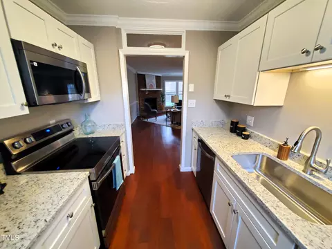 19 Georgetown Ct, Durham, NC 27705 photo 5