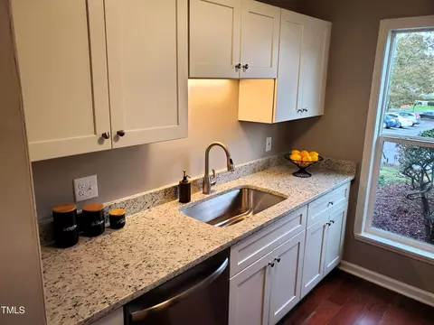 19 Georgetown Ct, Durham, NC 27705 photo 6
