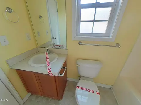 219 Gray Ghost St, Benson, NC 27504 photo 10