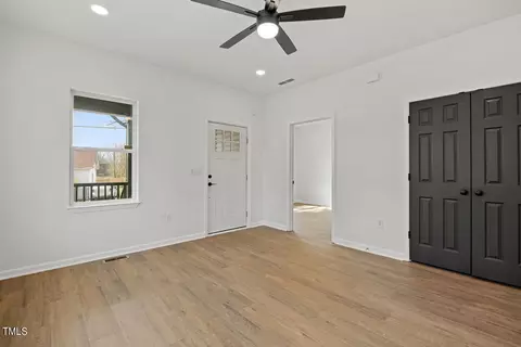 2209 Ashe St, Durham, NC 27703 photo 4