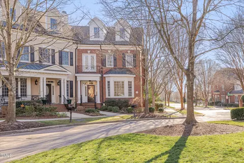 200 Oval Park Pl, Chapel Hill, NC 27517