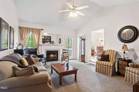536 October Dr, Willow Spring, NC 27592 photo 5