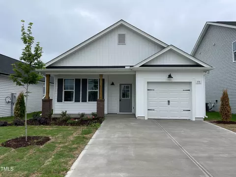 571 Sturgeon St, Smithfield, NC 27577