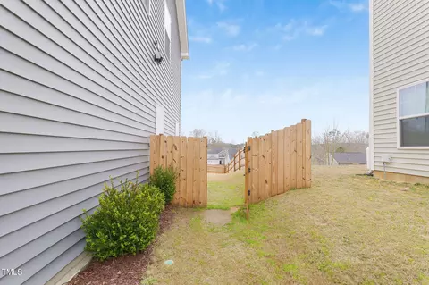 Exterior - 253 E Webber Ln, Clayton, NC 27527 photo 3 of 4