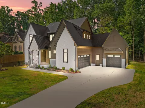 256 Lake Dr, Cary, NC 27513