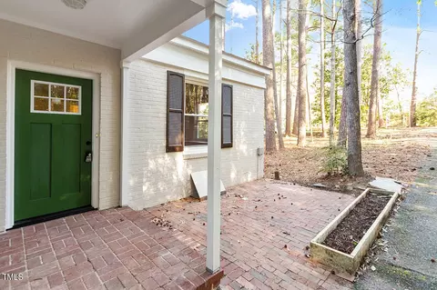 107 Pinecrest Rd, Durham, NC 27705