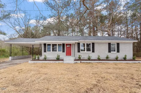 9883 Glover Rd, Bailey, NC 27807