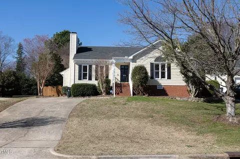 2013 Battlewood Rd, Apex, NC 27523