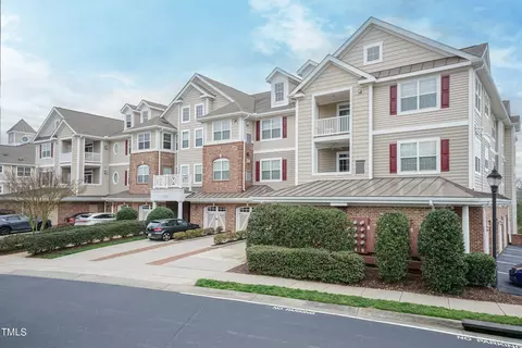 10511 Rosegate Ct #205, Raleigh, NC 27617