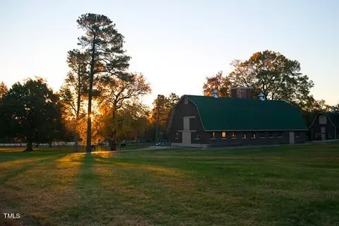 Exterior - 802 Ambercrest Pl, Durham, NC 27705 photo 3 of 4