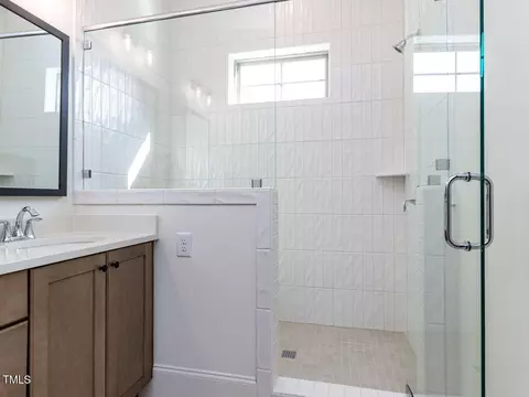 Bath - 804 Ambercrest Pl, Durham, NC 27705 photo 4 of 6