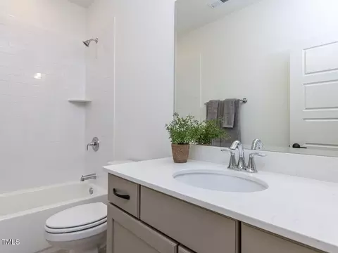 Bath - 804 Ambercrest Pl, Durham, NC 27705 photo 5 of 6