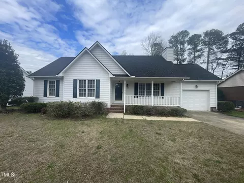 1008 Walnut Dr, Erwin, NC 28339 photo 3