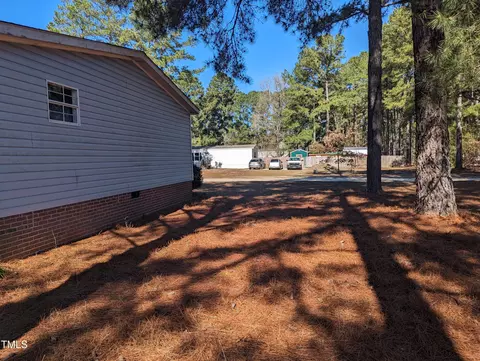 57 W Everett St, Spring Lake, NC 28390 photo 38