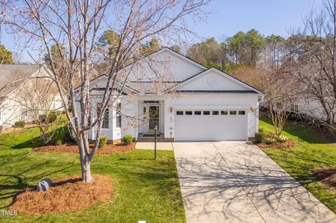 402 Indian Elm Ln, Cary, NC 27519