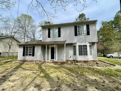 2301 Merganzer Rd, Raleigh, NC 27616