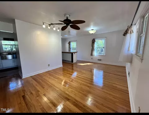 809 Union St, Cary, NC 27511 photo 5