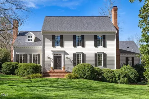 3913 Stratford Ct, Raleigh, NC 27609