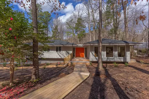 333 Bayberry Dr, Chapel Hill, NC 27517