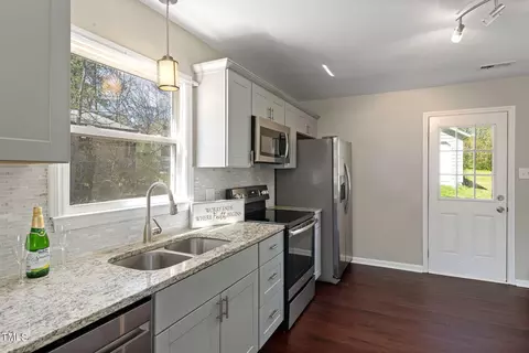 1508 Lantern Pl, Durham, NC 27707 photo 9