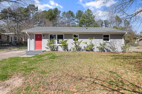 1508 Lantern Pl, Durham, NC 27707 photo 2