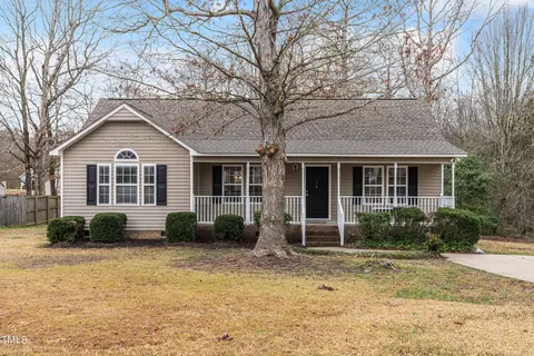207 Southland Dr, Zebulon, NC 27597
