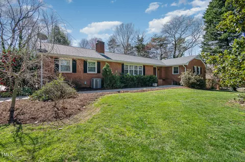 5709 Southlake Dr, Greensboro, NC 27410
