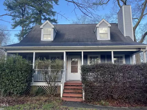 505 Pegstone Ct, Fuquay Varina, NC 27526