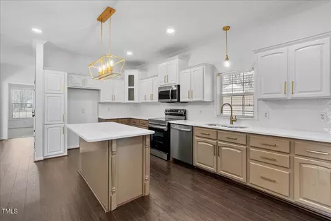 629 Townsville Landing Rd, Henderson, NC 27537