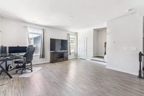 312 Brier Summit Pl, Durham, NC 27703 photo 4