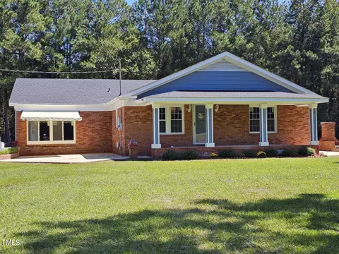2114 N Beston Rd, La Grange, NC 28551