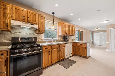 2415 Tryon Rd, Durham, NC 27705 photo 13