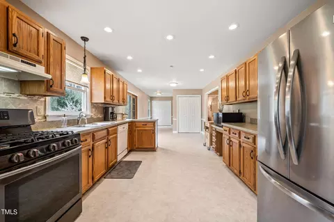 2415 Tryon Rd, Durham, NC 27705 photo 14