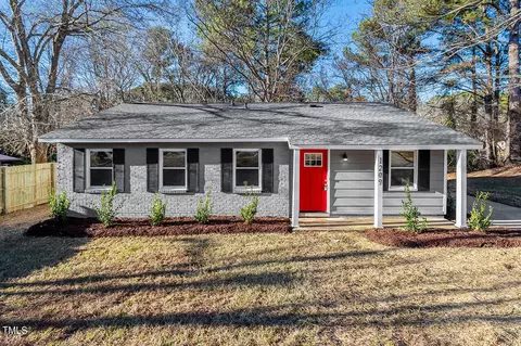1209 Hazelnut Dr, Raleigh, NC 27610