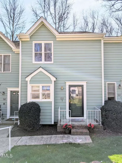 419 Oak Run Dr, Raleigh, NC 27606