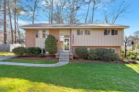 3418 Arrowwood Dr, Raleigh, NC 27604