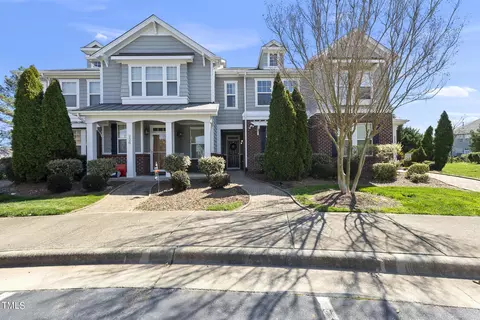 224 Duck Mill Cir, Cary, NC 27519