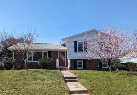 1401 N King Charles Rd, Raleigh, NC 27610