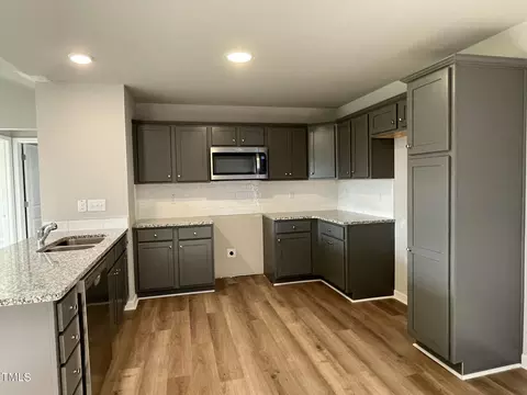 Kitchen - 98 Hydrangea Ln, Benson, NC 27504 photo 1 of 1