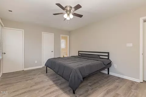 700 Whitby Ct, Durham, NC 27703 photo 9
