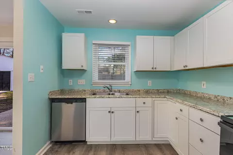 700 Whitby Ct, Durham, NC 27703 photo 7