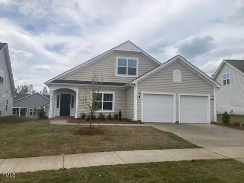 468 N Maple Walk Dr #127, Garner, NC 27529