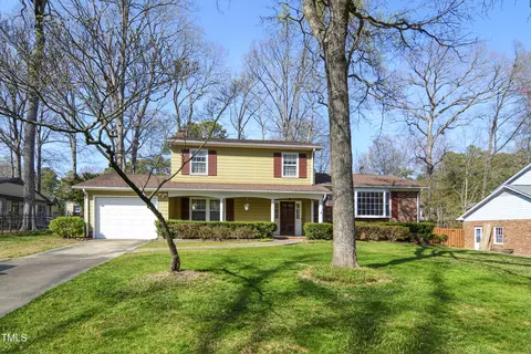 905 Hemingway Dr, Raleigh, NC 27609
