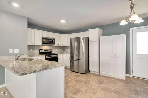 187 Mill Stream Dr, Selma, NC 27576 photo 10