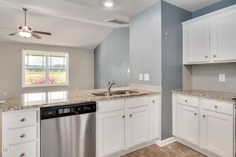187 Mill Stream Dr, Selma, NC 27576 photo 13