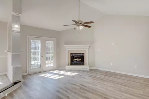 500 Rockvale Ct, Benson, NC 27504 photo 3